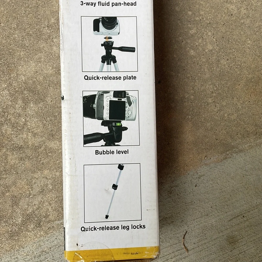 Targus 50” Tripod New in Box